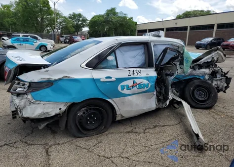 2016 Toyota Camry Hybrid z USA, uszkodzony, nr VIN 4T1BD1FKXGU185393